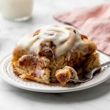 Homemade Overnight Cinnamon Rolls: Warm & Gooey Delight