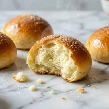 Quick Cottage Cheese Buns